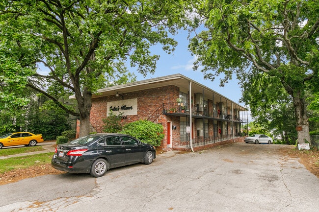 Building Photo - Celeste Manor