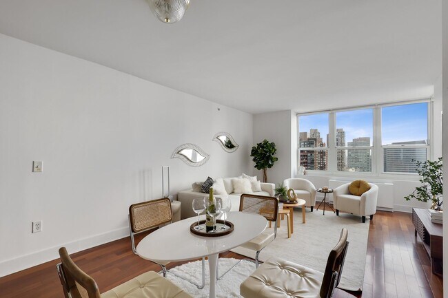 Building Photo - 88 Morgan St