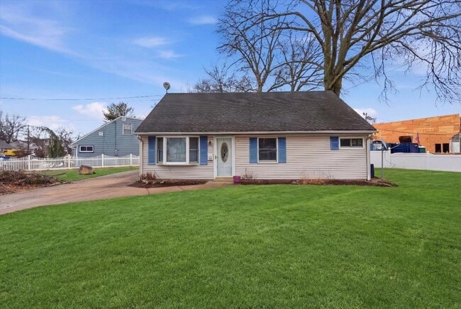 Building Photo - 52 Markham Rd