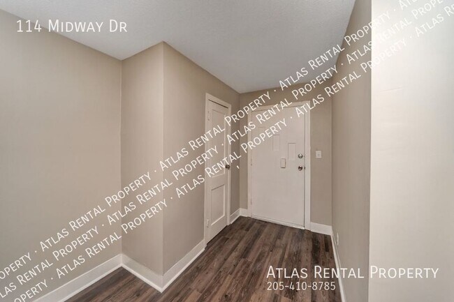 Building Photo - 114 Midway Dr