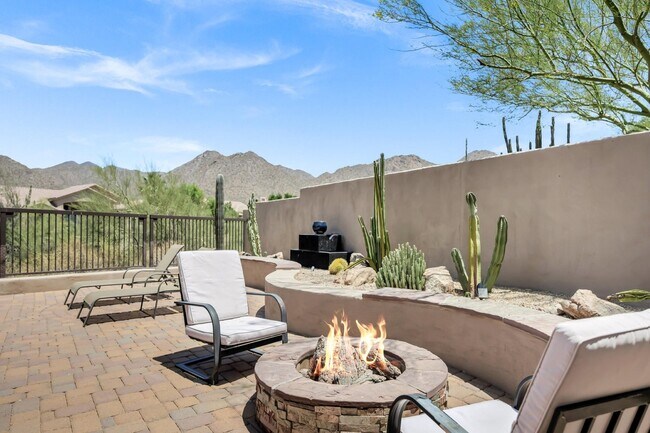 Building Photo - 13744 E Lupine Ave