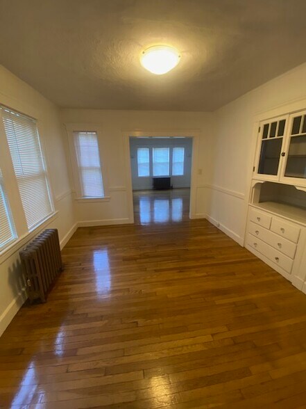 Building Photo - 7 Oliver Rd