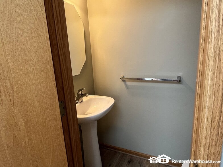 Building Photo - 16477 Timber Crest Dr SE