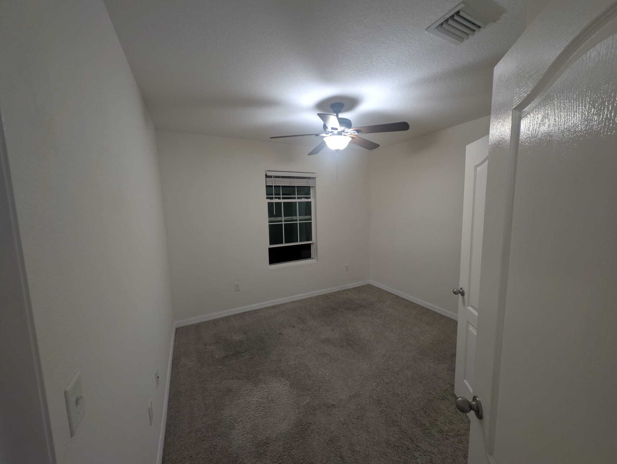 Building Photo - 9710 Hound Chase Dr