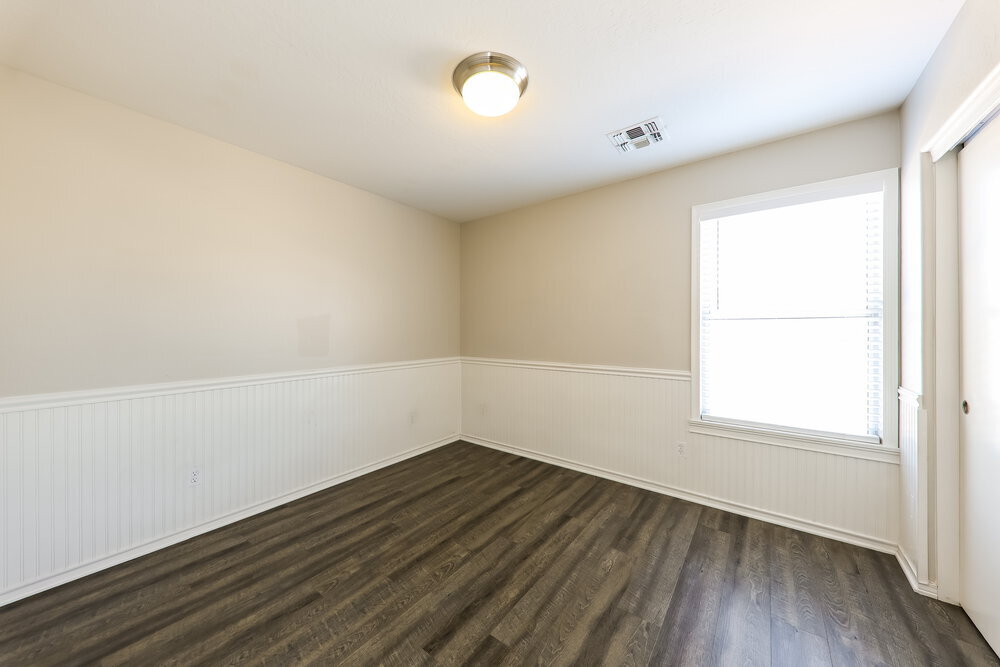 Building Photo - 2221 E Union Hills Dr