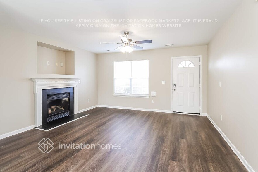 Building Photo - 9409 Dewey Dr