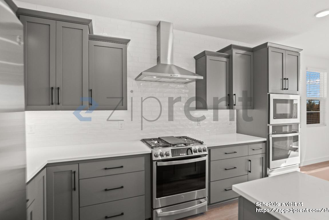 Building Photo - 412 Gold Coast Rd