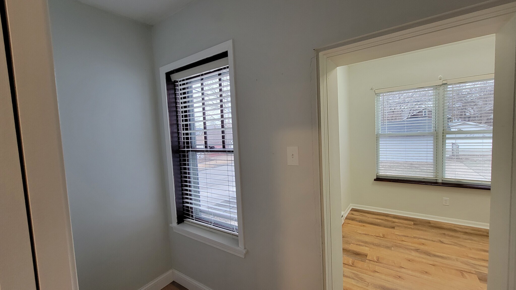 Building Photo - 5539 Holly Hills Ave