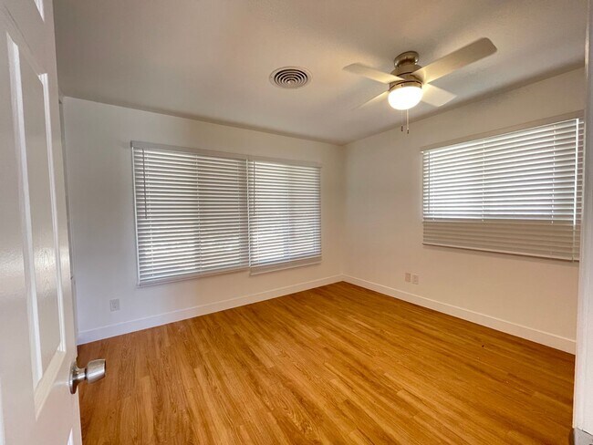 Building Photo - Updated Four Bedroom home in Riverside $3,150