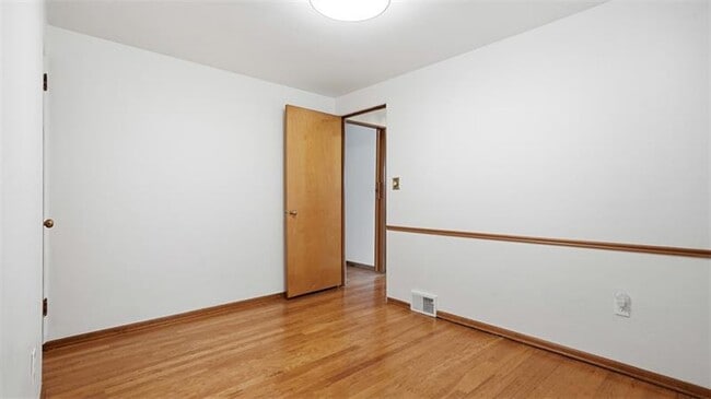 Building Photo - 4782 Barone Dr