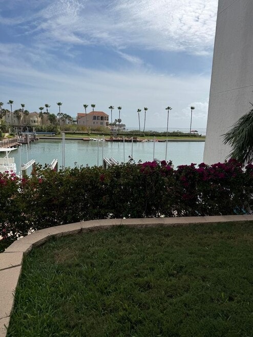 Building Photo - 6201 Padre Blvd