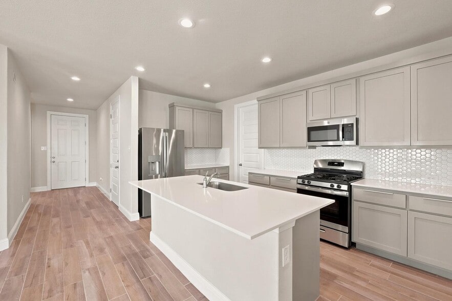 Building Photo - Comfortable Niederwald living with spacious common areas