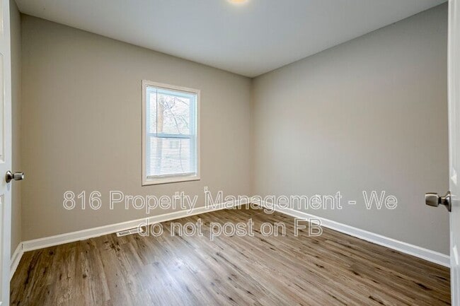 Building Photo - 6901 Jackson Ave