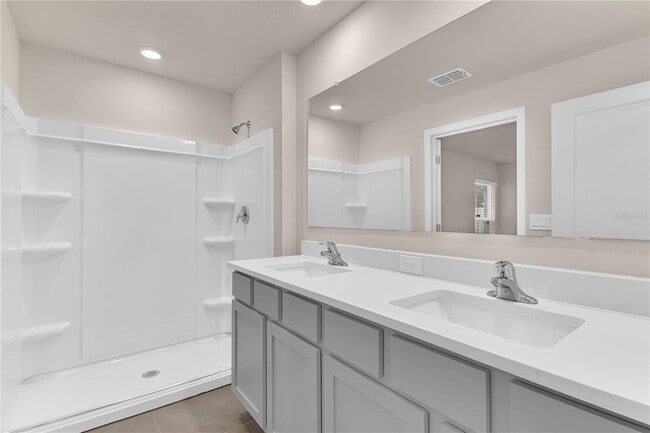 Building Photo - 2872 NE 21st Ct Rd