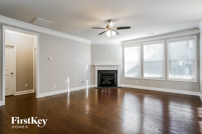 Building Photo - 7224 Laurelshire Dr