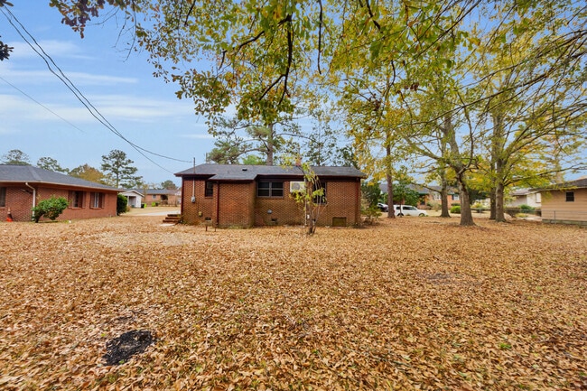Building Photo - 1508 Beaufort St