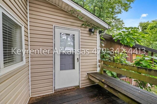 Building Photo - Classic Fayetteville Charm Near Dickson Street with Stunning Outdoor Space