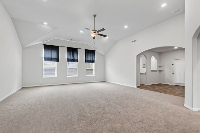 Building Photo - 4 Bedroom Ranch in Creedmoor!