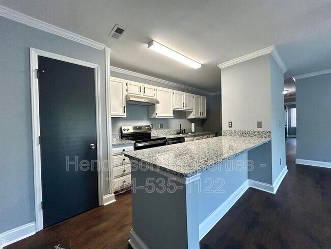 Building Photo - 6125 Meadow Rose Ln