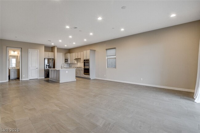 Building Photo - 94 Nine Mile Creek Dr