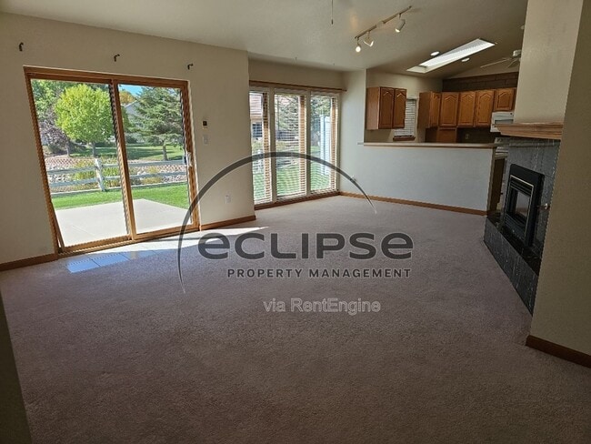 Building Photo - 15 Sunnybrook Pl