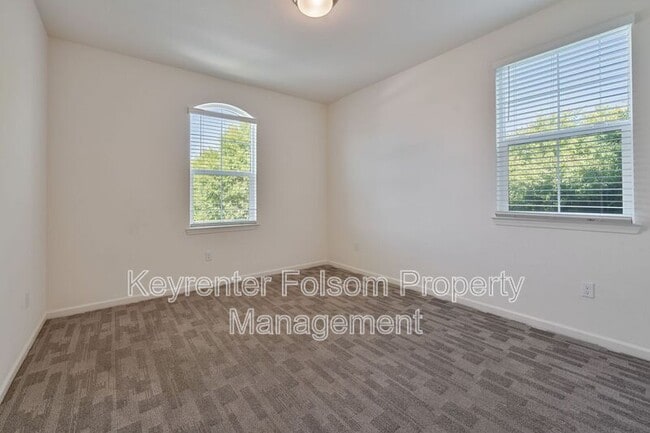 Building Photo - 3057 Bernini Pl