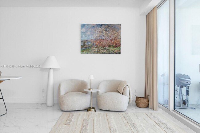 Building Photo - 16901 Collins Ave