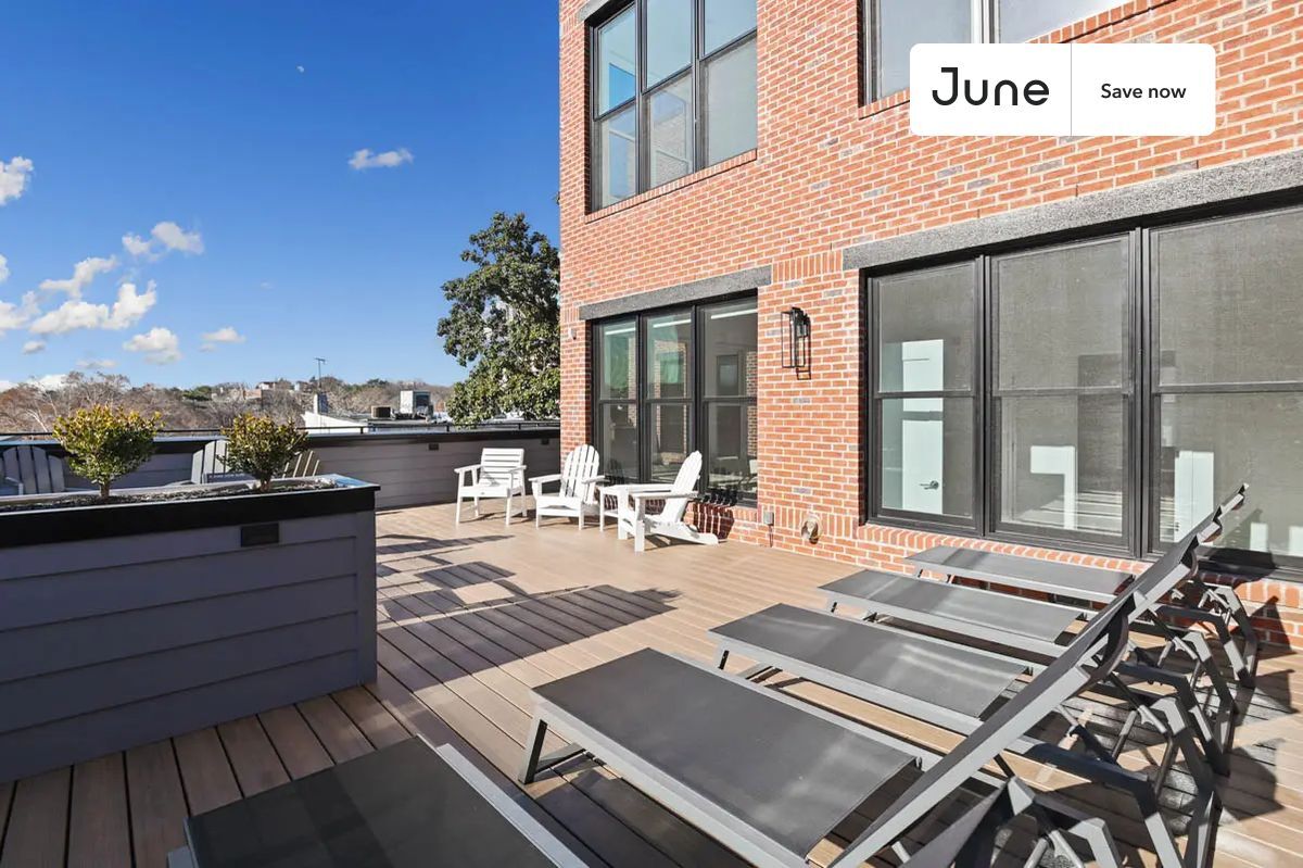 Building Photo - 2147 P St NW