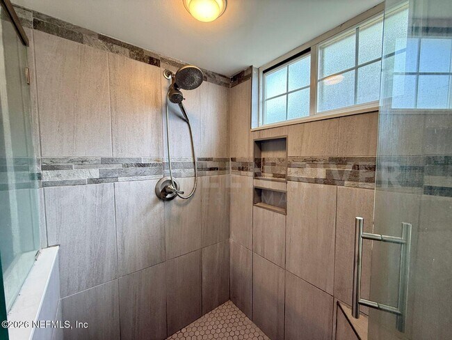 Building Photo - 2927 Waters View Cir