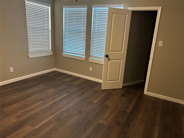 Building Photo - 2815 Hedgerow Dr