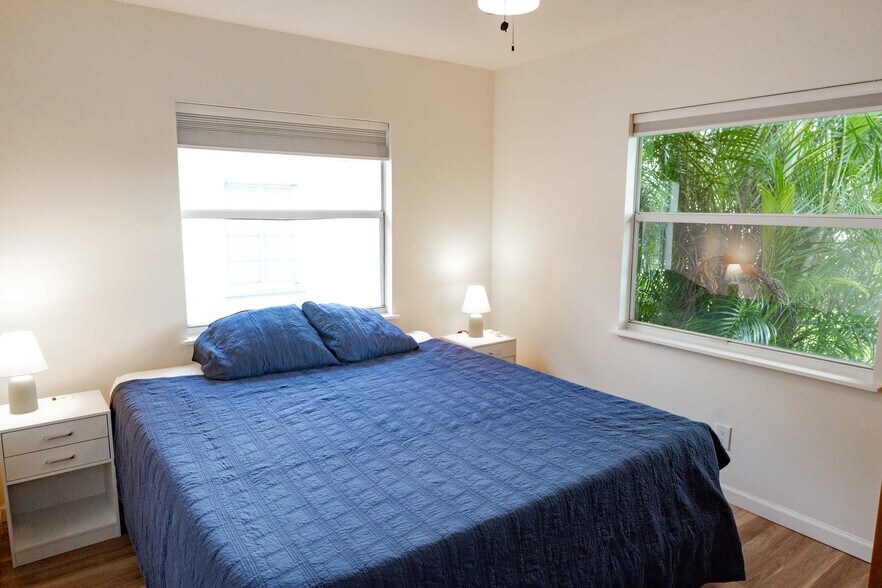 Building Photo - 704 Yelvington Ave