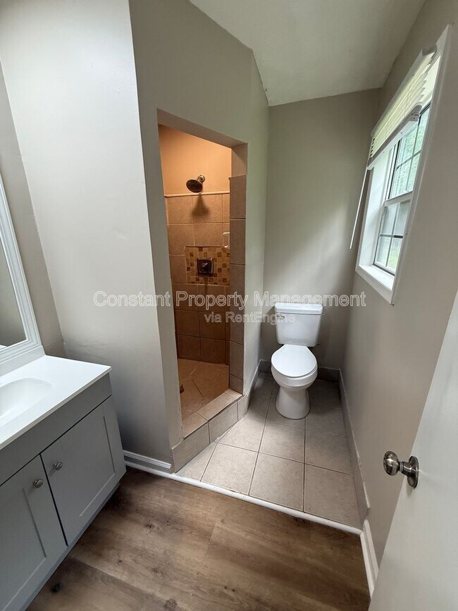Building Photo - 2632 Coral Way