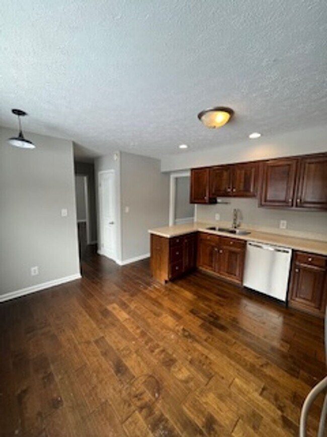 Building Photo - Sycamore Knolls: Comfort, Space & Convenience on Bloomington's East Side
