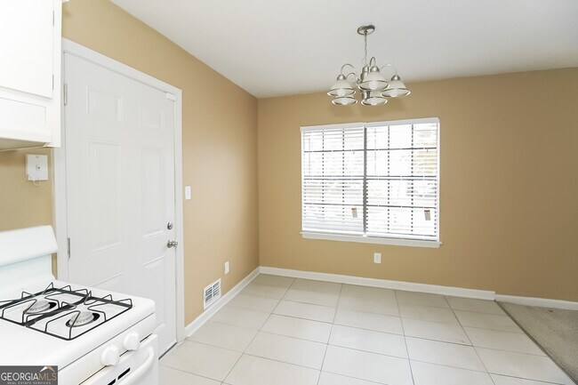 Building Photo - 7025 Winkfield Pl