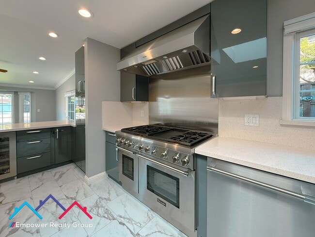 Building Photo - 3 bed 2 bath Single Family Home is Desired Millbrae Neighborhood