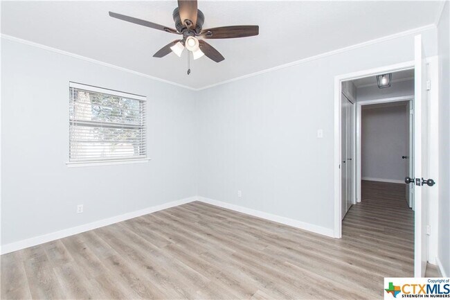 Building Photo - 1812 Southshore Spur