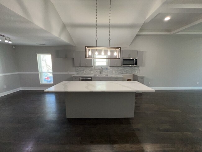 Building Photo - 401 Walton St