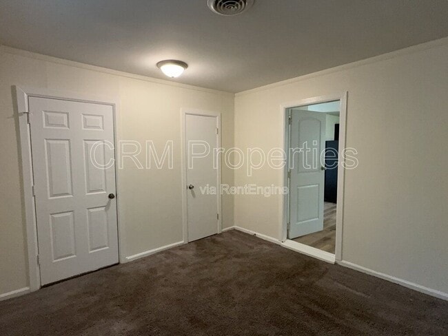 Building Photo - 8501 Athens Ct