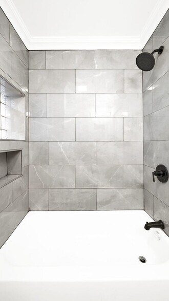 Building Photo - 2452 W 46th Pl