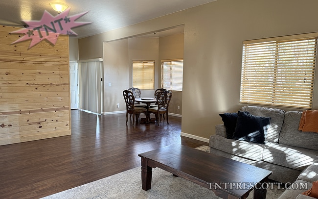 Building Photo - Home in Yavapai Hills HOA~ Winter Special!!