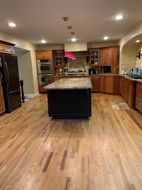 Building Photo - 8058 Centrebridge Dr