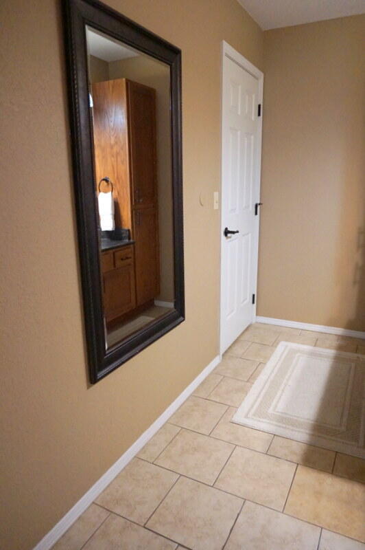 Building Photo - 2700 Green Mountain Dr