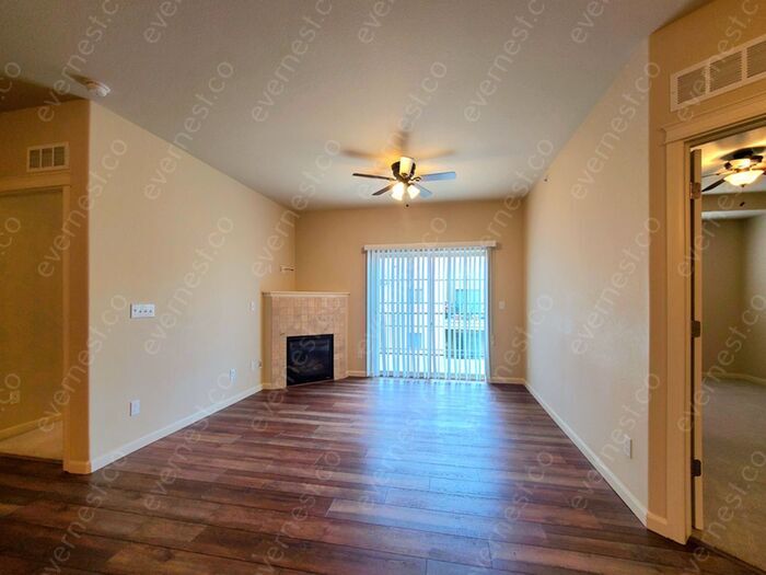 Building Photo - 1144 Rockhurst Dr
