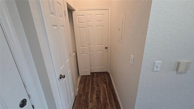 Building Photo - 2600 Robert Trent Jones Dr