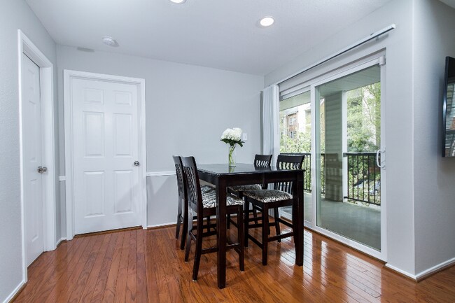 Building Photo - 3312 Wyndham Cir