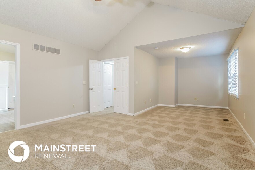 Building Photo - 5203 McCoy St