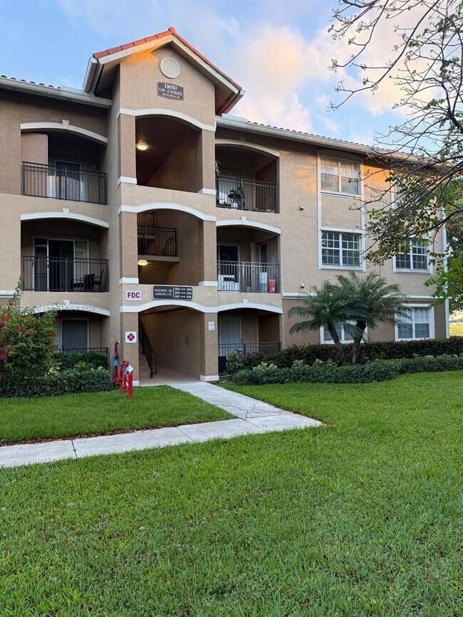 Primary Photo - 11650 SW 2nd St