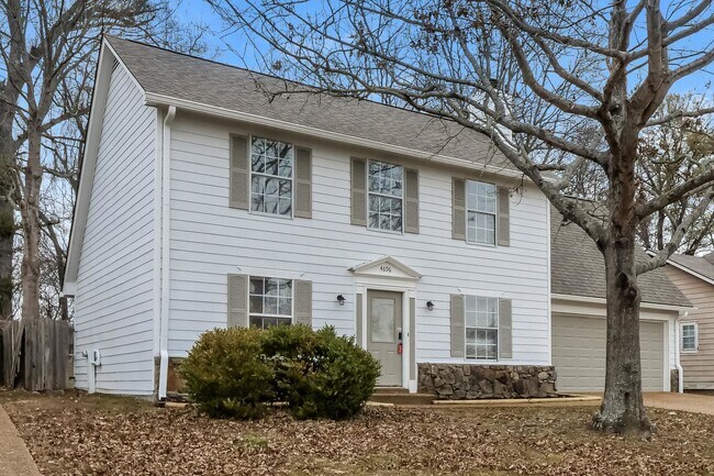 Building Photo - 4696 Crestfield Rd