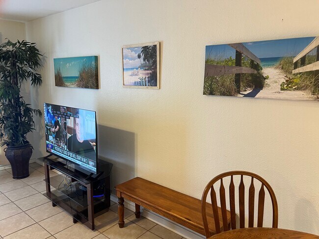 Building Photo - 15409 Gun Cay Ct