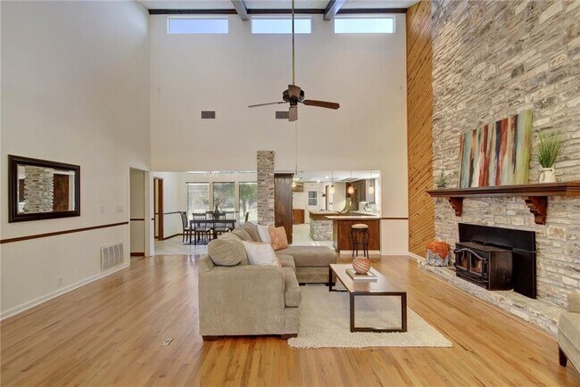 Building Photo - 301 Canvasback Dr